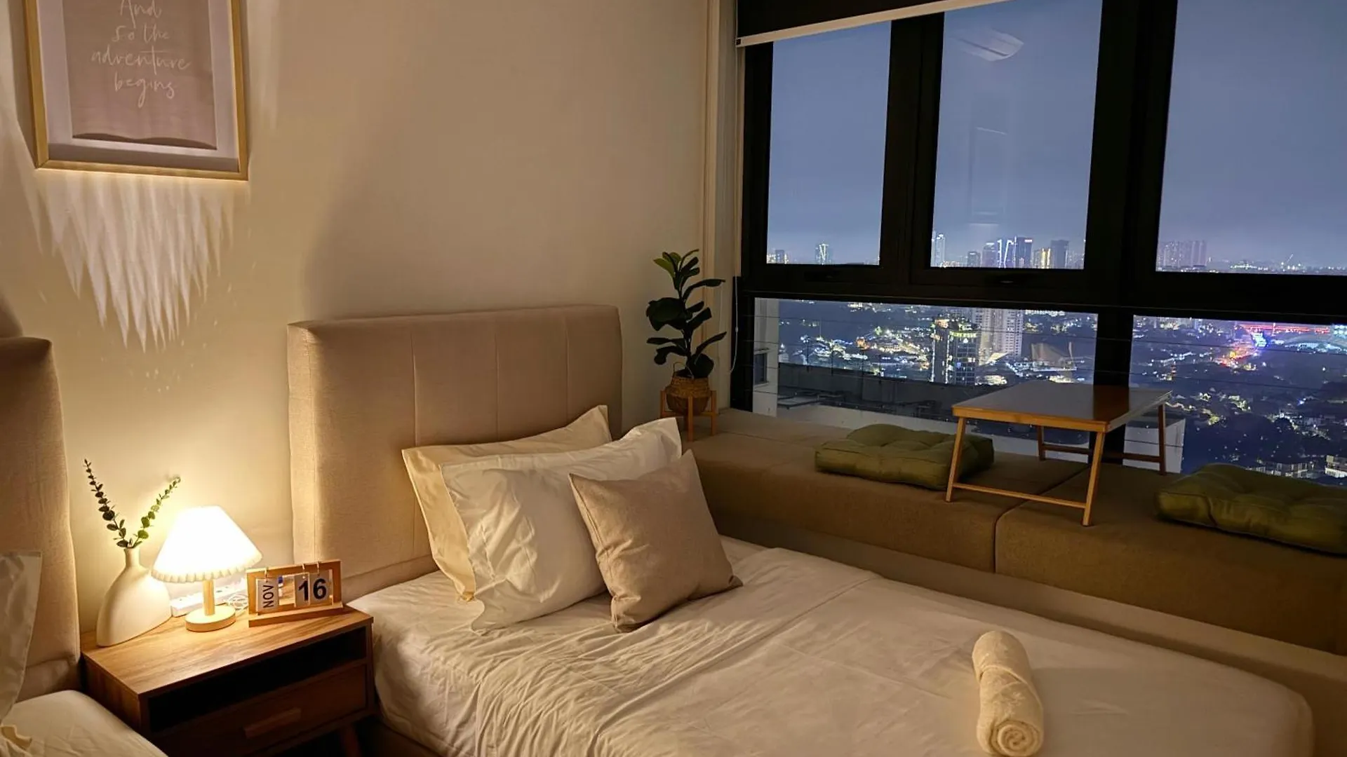 Beachfront Seaview 2Carparks, 6-10 Pax Netflix Johor Bahru Apartment