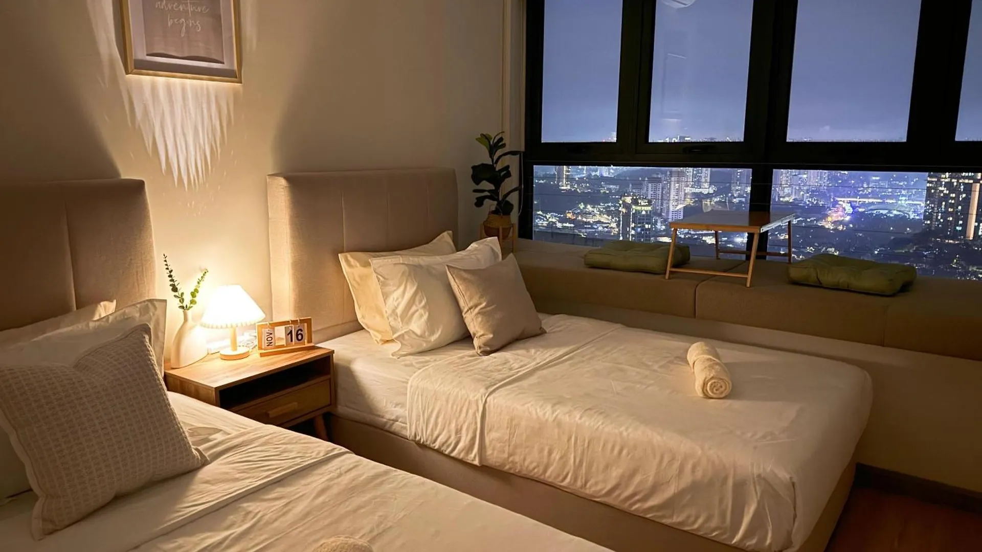 Apartment Beachfront Seaview 2Carparks, 6-10 Pax Netflix Johor Bahru