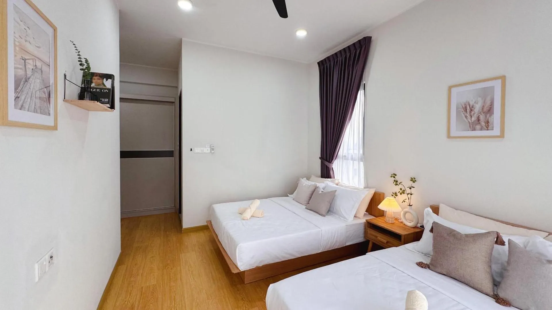 Beachfront Seaview 2Carparks, 6-10 Pax Netflix Johor Bahru Malaysia